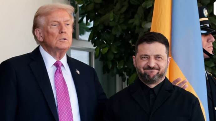 US President Donald Trump welcomes his Ukrainian counterpart Volodymyr Zelenskyy at the White House. (Reuters Photo) US President Donald Trump welcomes his Ukrainian counterpart Volodymyr Zelenskyy at the White House.