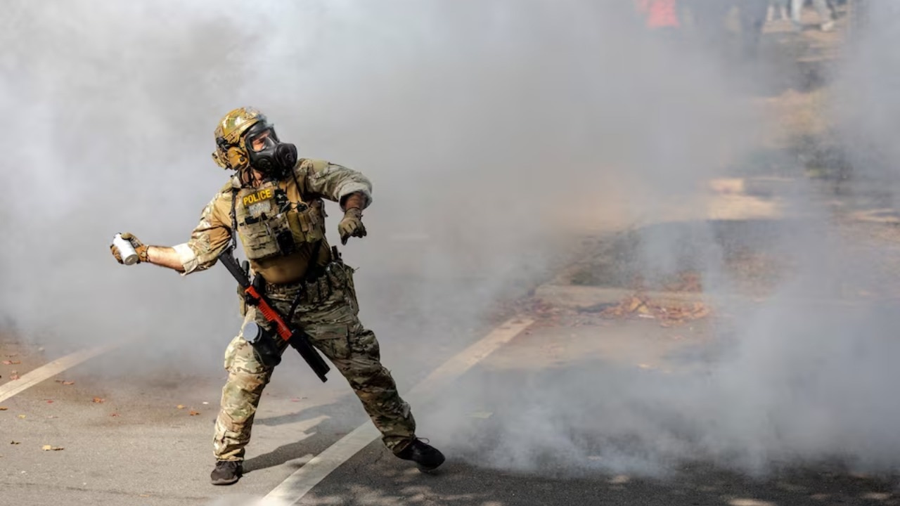 US appeals court blocks restrictions on federal agents' use of force in Chicago