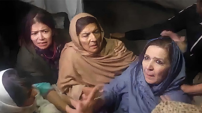 Imran Khan sisters claim they were "brutally" abused. Imran Khan sisters