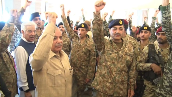 Pakistan PM Shehbaz Sharif and army chief Field Marshal Asim Munir Pakistan PM Shehbaz Sharif and army chief Field Marshal Asim Munir