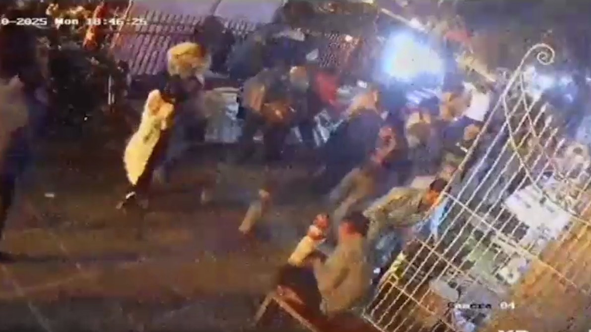Video: Mass panic as people run for cover after blast rocks Red Fort area
