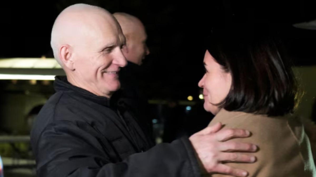 Belarus Frees 123 Political Prisoners Including Nobel's Ales Bialiatski After US Sanctions Lift