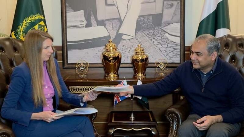 Social Media) Social Media)