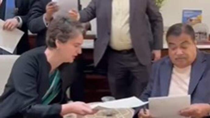 Priyanka Gandhi, Nitin Gadkari Priyanka Gandhi, Nitin Gadkari