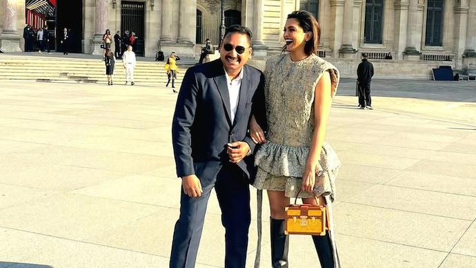 Deepika Padukone's bodyguard Jalaluddin Sheikh has shared a lovely picture with best wishes on her birthday. (Photo credit: Instagram/Jalaluddinsheikh212) Deepika Padukone with her bodyguard.