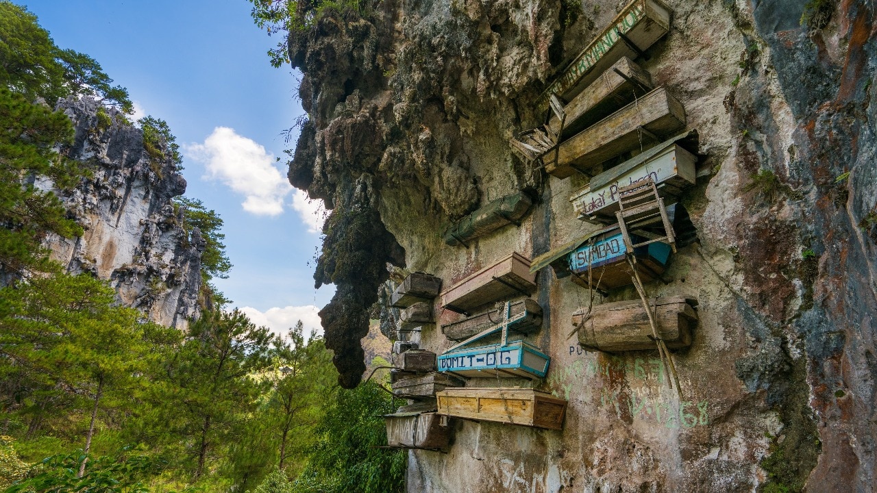Hanging coffins and cliff burials: The ancient culture that still lives on