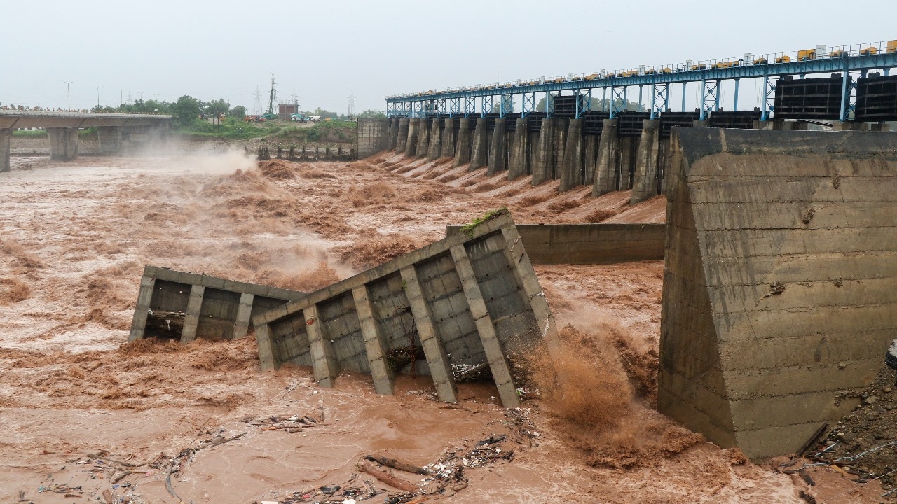 Extreme weather events of 2025 send a stark warning as India enters 2026