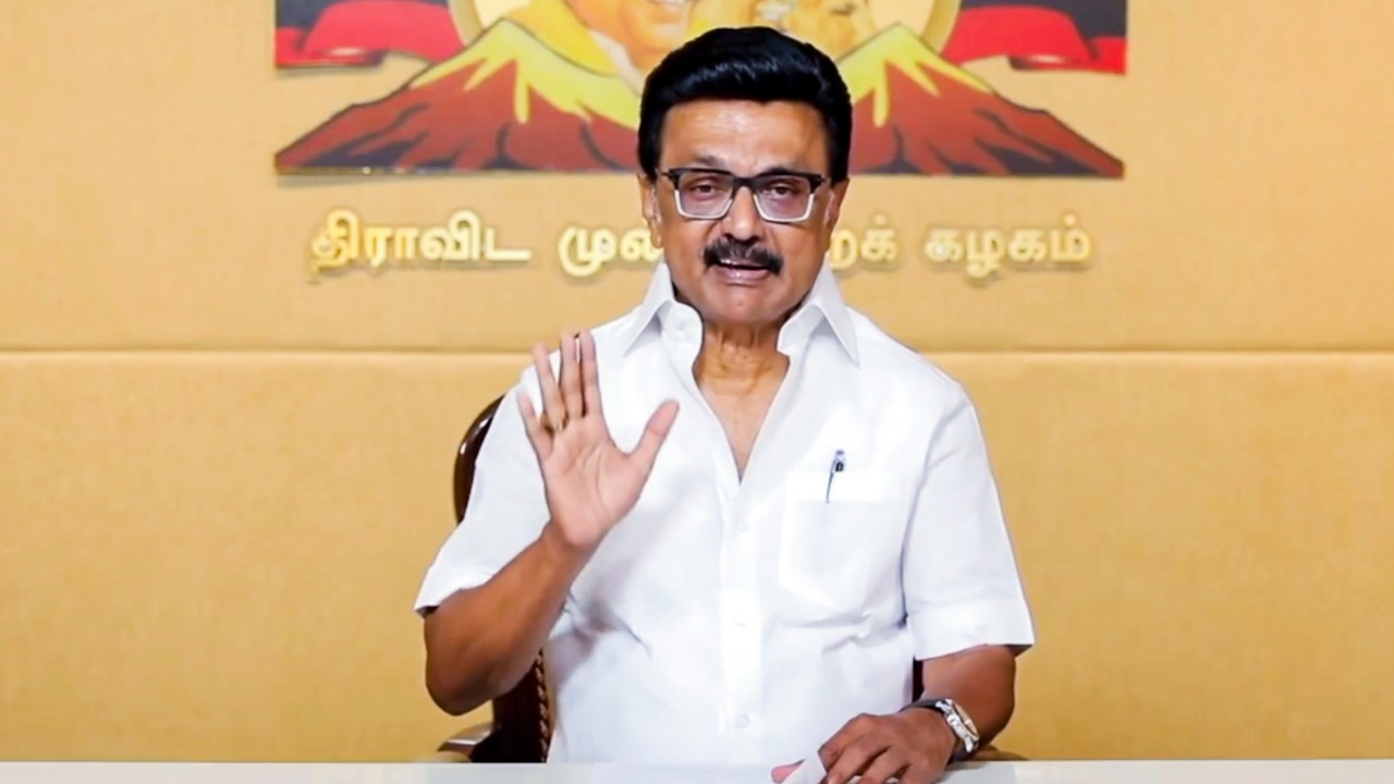 DMK places protesting teachers under house arrest in Chennai, Opposition hits out