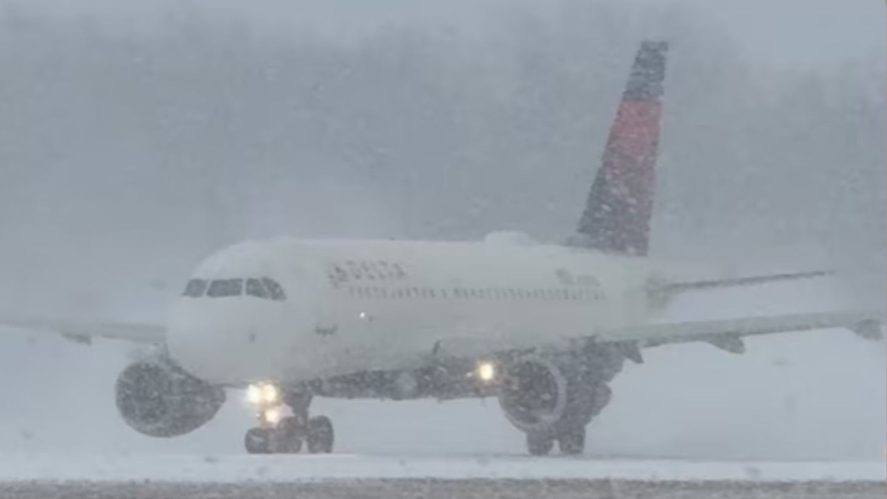 Monster winter storm causes cancellation of thousands of flights across US