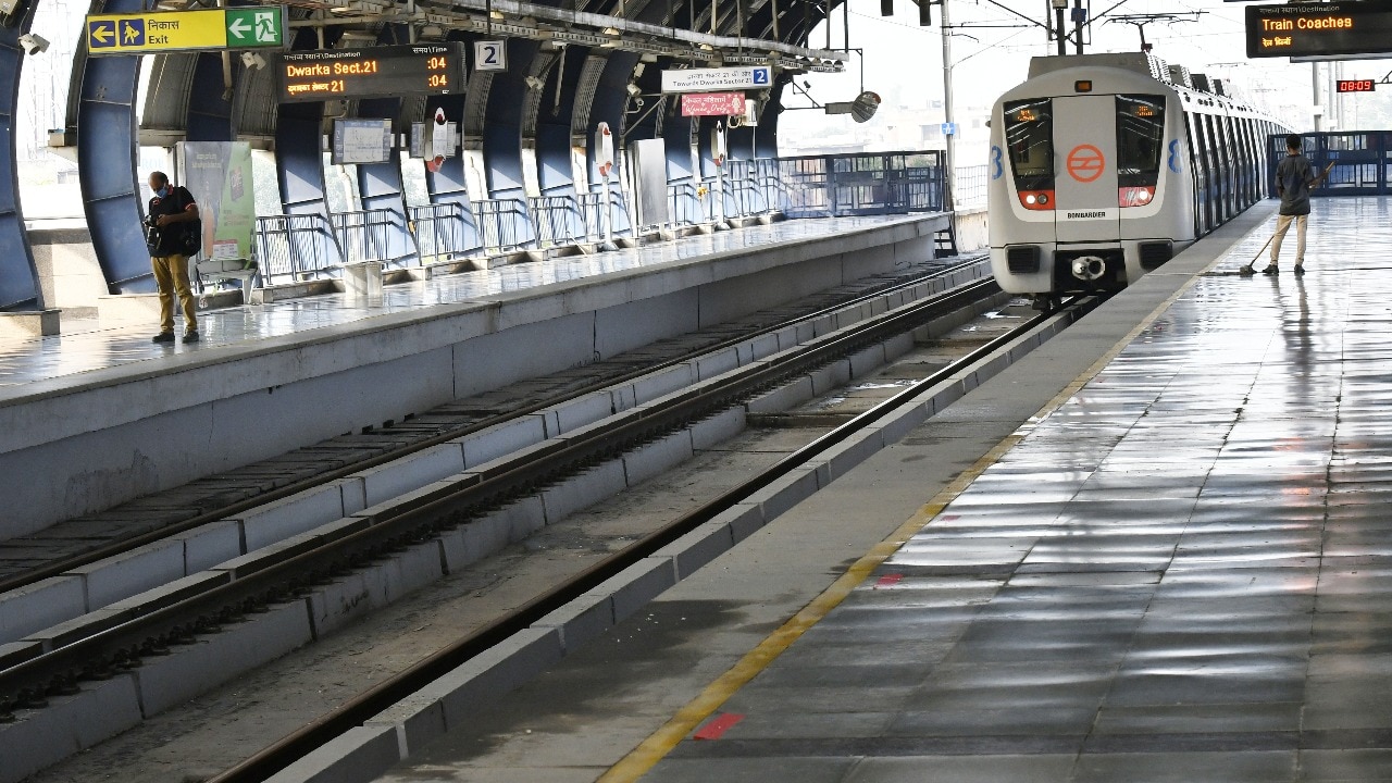 Delhi govt clears metro's Phase V project after Centre's nod to 3 new corridors