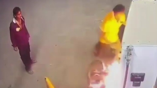 Video: Man sets bike on fire when stopped from smoking at petrol pump in Raipur