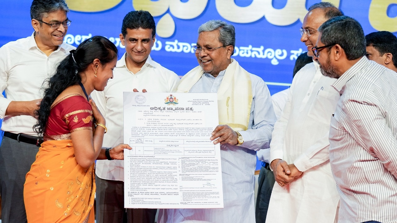 Even officials take bribes: Siddaramaiah flags 'transfer agent' menace in Karnataka