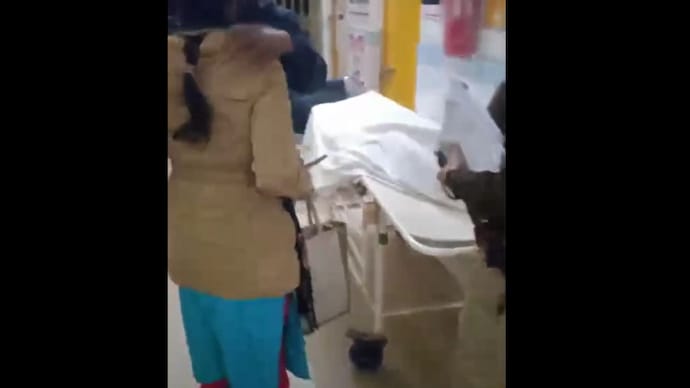 Student driving car after school farewell runs over 6 in Lucknow, 6-year-old child dies Student driving car after school farewell runs over 6 in Lucknow, 6-year-old child dies