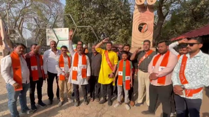 The activists were accompanied by the police as they discouraged young men and women from celebrating Valentine's Day. VHP