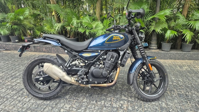 Royal Enfield Guerrilla 450 Gets New Apex Variant with Improved Grip