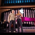 Apple Apple