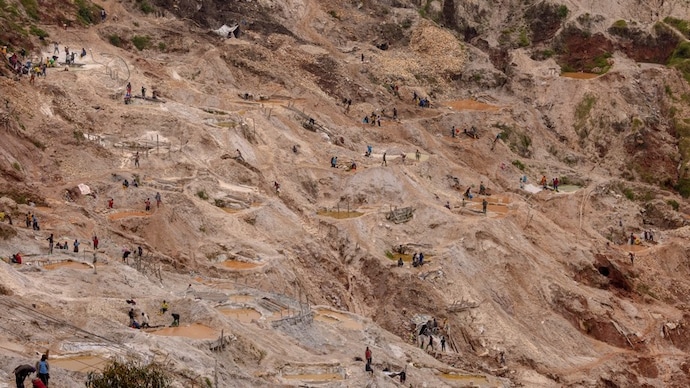 More than 200 people died on Tuesday in a landslide triggered by heavy rains at the Rubaya coltan mine in eastern Democratic Republic of Congo. (File Photo- Reuters)