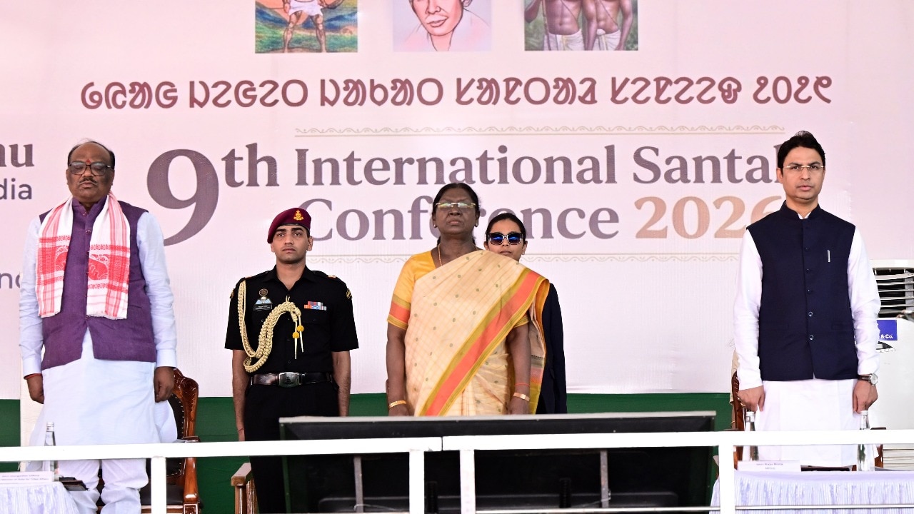 President slams Mamata over choice of venue, protocol lapses during Bengal tour