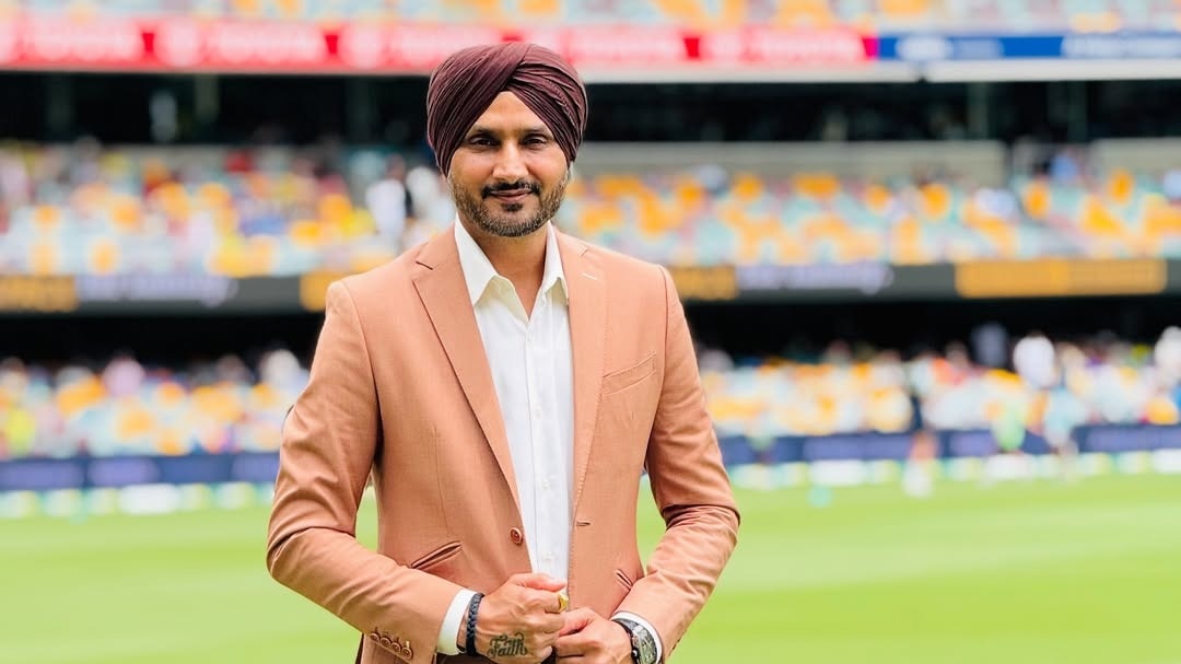 Harbhajan trolled for poor commentary, gets into war of words with fan