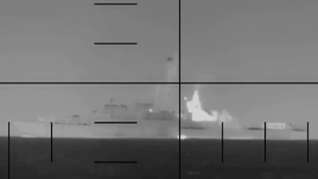 Video: Moment when US submarine struck Iranian warship 'IRIS Dena' near Sri Lanka