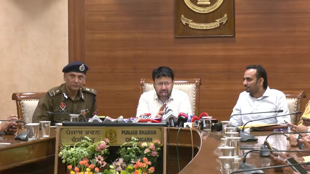 Tourists stranded in Middle East, Punjab govt sets up 24x7 helpline