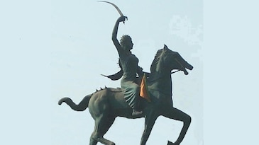 Quote of the day by Rani Laxmibai: If I die in the war, it will be my... Quote of the day by Rani Laxmibai: If I die in the war, it will be my...