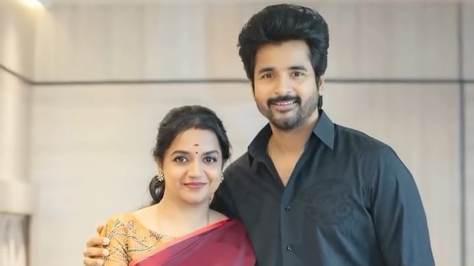 Sivakarthikeyan thanked Aarti and her constant support in handling his fiancees. Aarti and Sivakarthikeyan