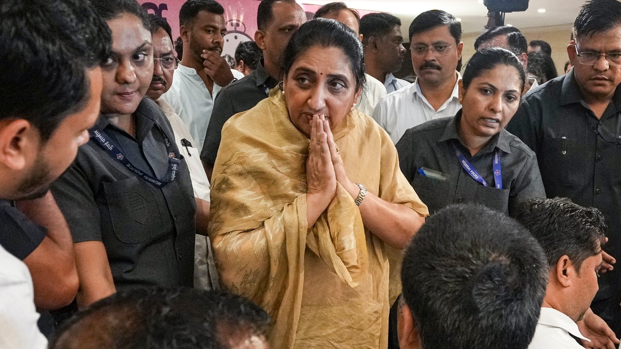 In 1st speech, Sunetra Pawar announces 'come early, go early' scheme for women