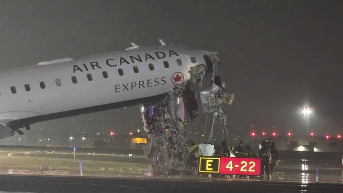 Audio captures ATC panic as Air Canada Express aircraft hits ground vehicle at LaGuardia Airport causing emergency in New York - India Today