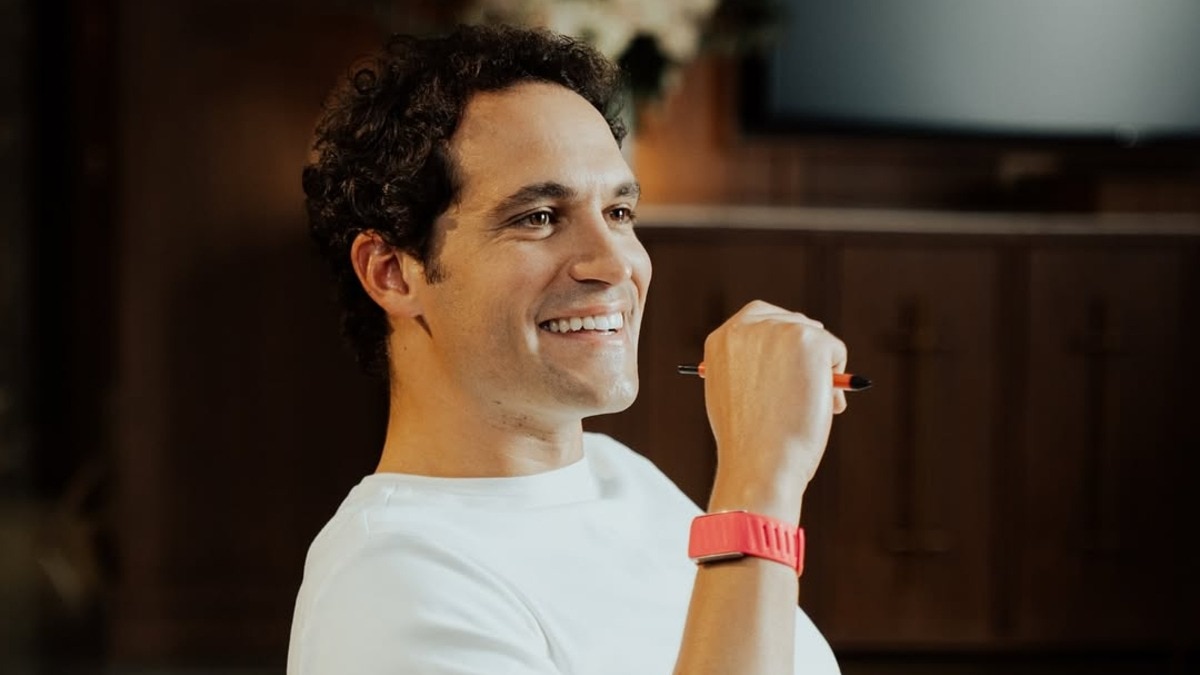 Whoop CEO Blames AI Excuse For Layoffs