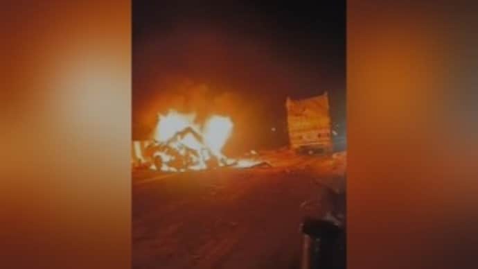 11 died in Mirzapur after truck rams into multiple vehicles