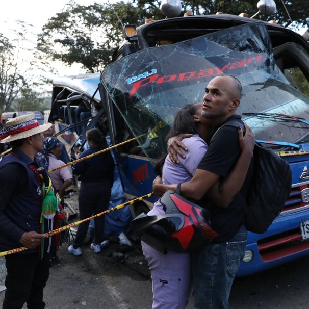 Deadly explosion targets bus in Colombia, 13 killed, children among injured