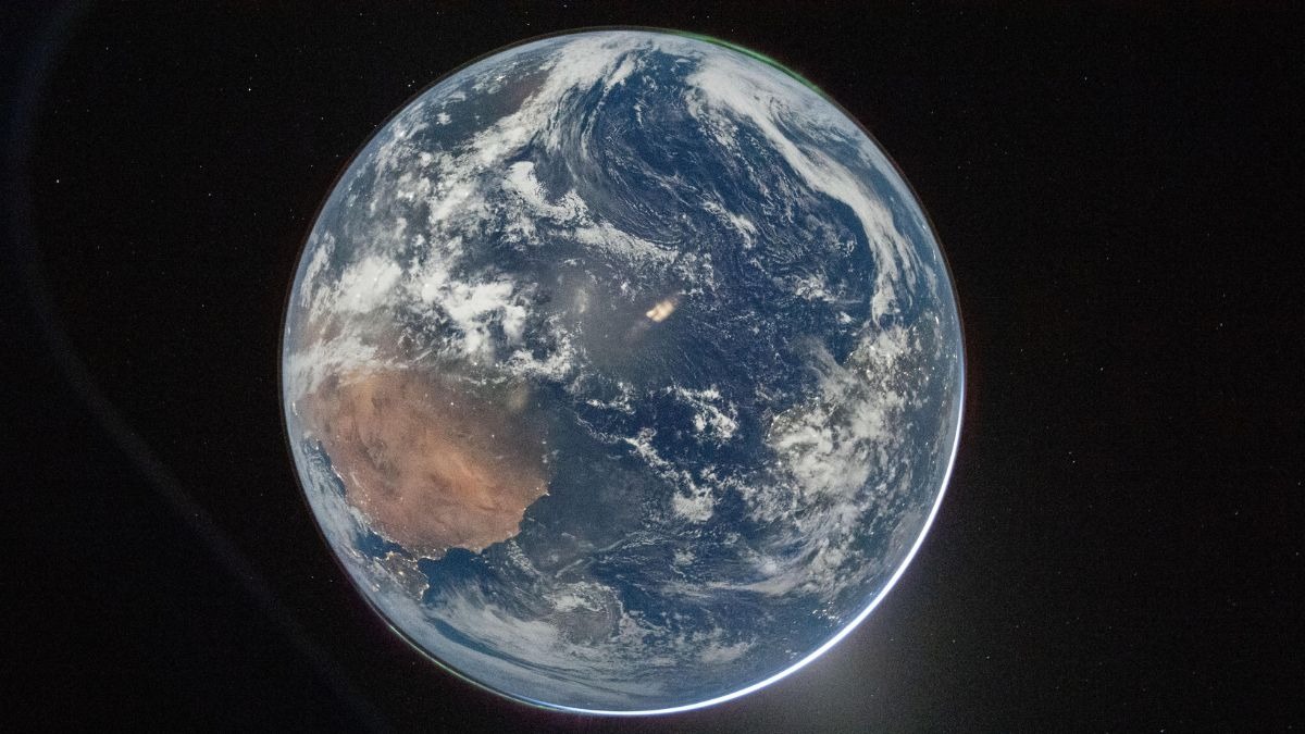 Artemis 2 astronauts send first pictures of Earth glowing in the dark