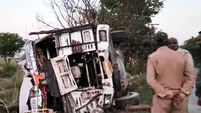 Six people were killed and seven injured after a bus returning from a wedding procession rammed into a truck accident