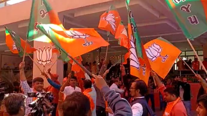 Across 15 municipal corporations with 1,044 seats, BJP secured 856 seats. Congress managed 77, while others got 12, underlining BJP’s stronghold over major urban centres. Across 15 municipal corporations with 1,044 seats, BJP secured 856 seats. Congress managed 77, while others got 12, underlining BJP’s stronghold over major urban centres.