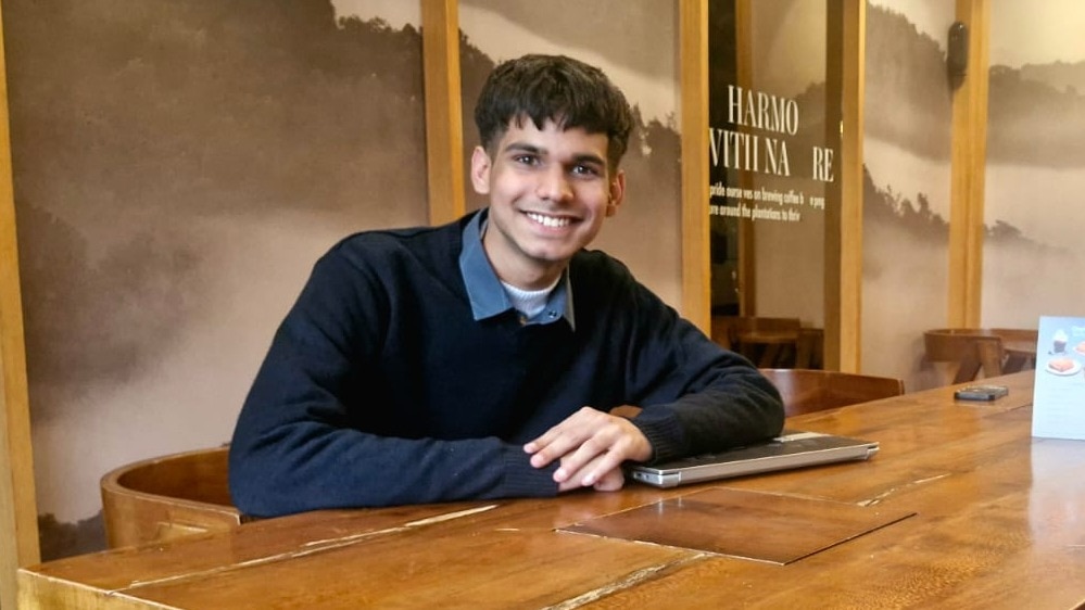 18-year-old builds AI platform for insurance agents