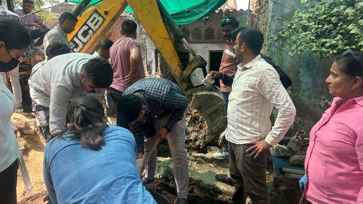 Cops recover victim's remains after her 'sightings' trouble killer's family