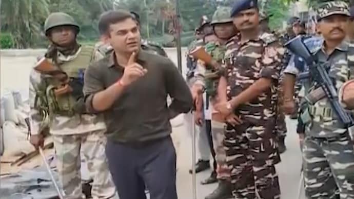 Ajay Pal Sharma, known as an encounter specialist, is currently deployed as a police observer in the state for election duty. (Screen grab) Ajay Pal Sharma, known as an encounter specialist, is currently deployed as a police observer in the state for election duty.
