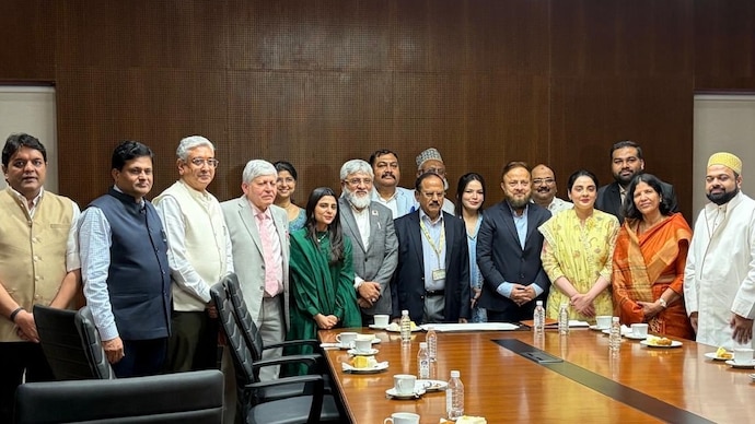 Zafar Sareshwala/X) ajit doval with muslims