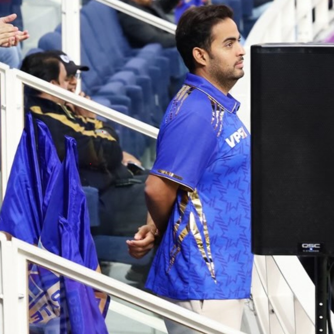 Watch: Akash Ambani walks out of Wankhede Stadium midway through MI's loss to CSK