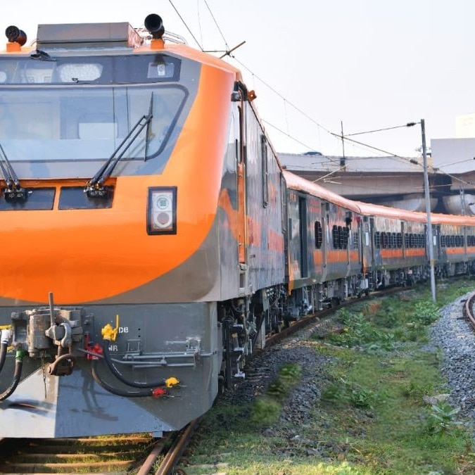 Mumbai-Ahmedabad Vande Bharat gets permanent 20-coach upgrade