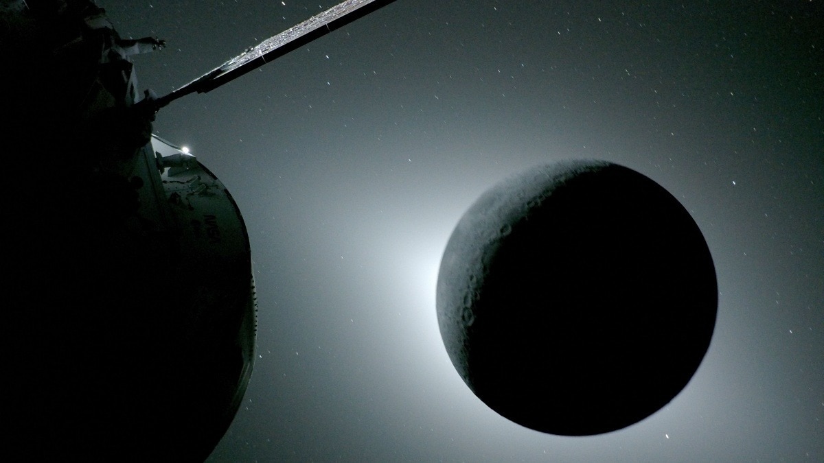 Space poop: Artemis 2 astronauts dump frozen waste in space