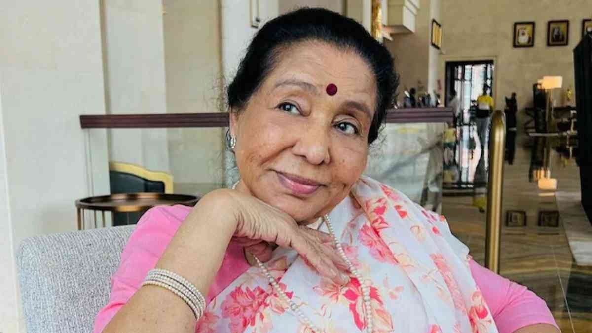 Asha Bhosle admitted to Mumbai hospital, granddaughter shares health update - India Today
