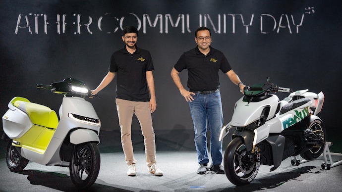 Ather EL concept (L) was showcased last year. Ather EL