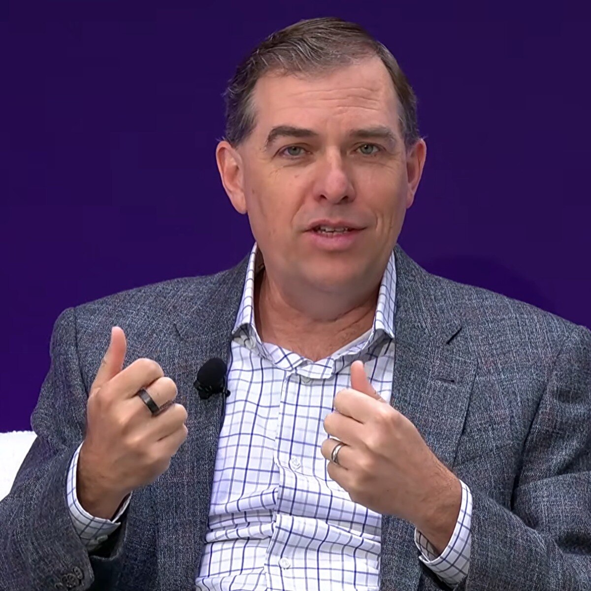 After firing 30,000, AWS CEO says AI isn’t replacing jobs and Amazon intends to hire 11,000