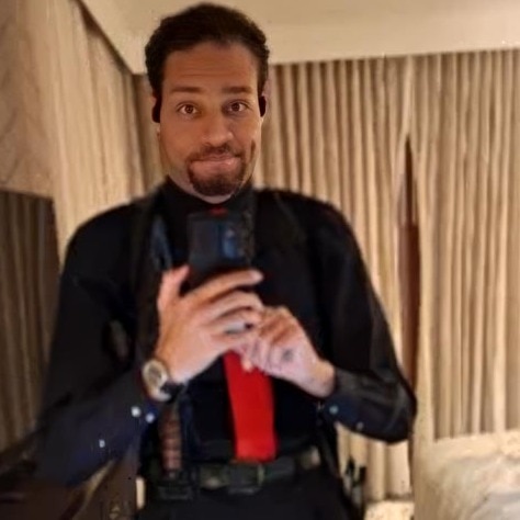 US press gala shooter Cole Allen took smirking armed selfie before opening fire