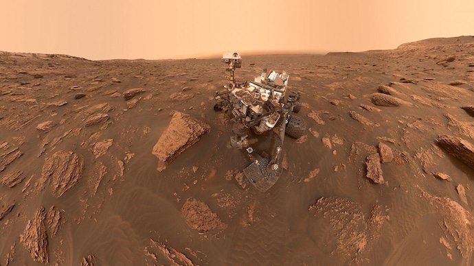 Curiosity scientists had previously discovered small, simple organic molecules on Mars. (Photo: Nasa) Curiosity Rover