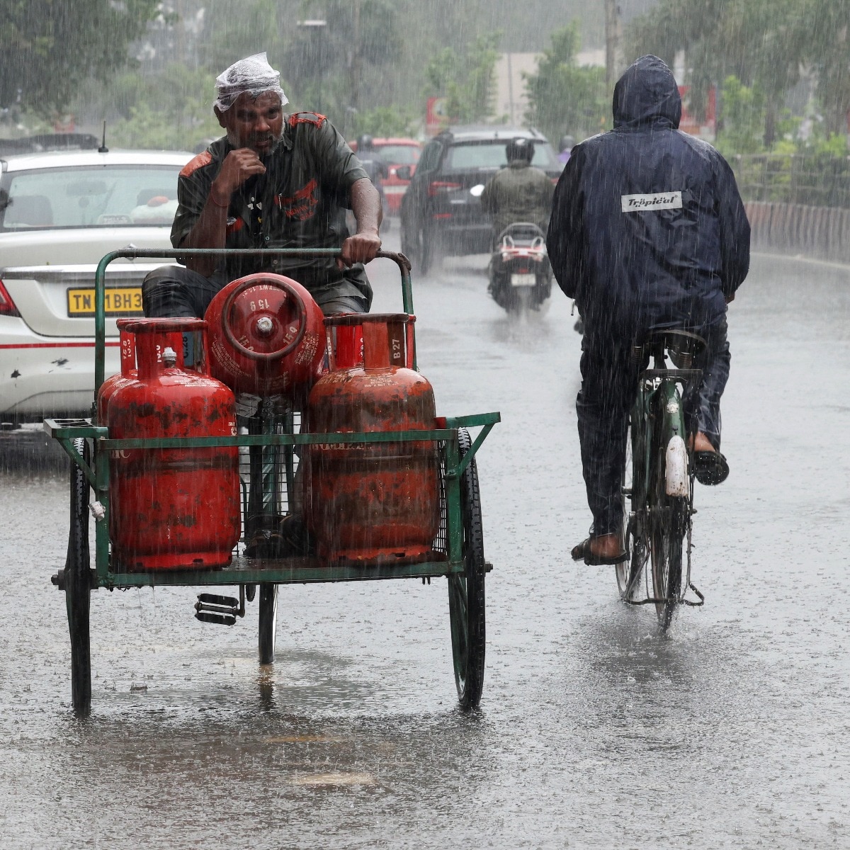 Rain, thunder and dust storms: Which states get hit hardest on May Day?