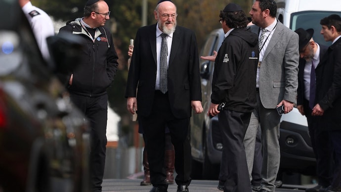 Ephraim Mirvis, the chief rabbi in United Kingdom