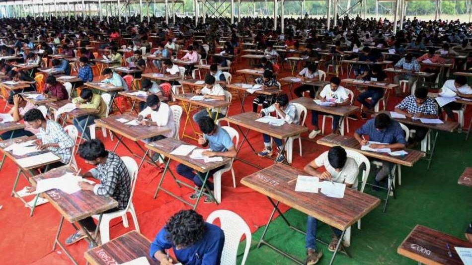 Row after Brahmin students asked to remove sacred thread at Bengaluru CET centre